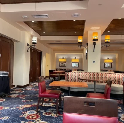 Hotel 4